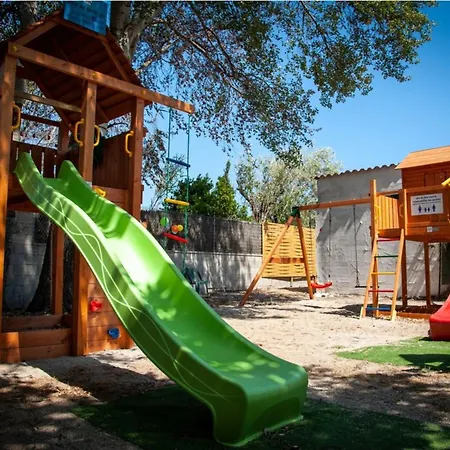Mobile-home Avec Terrasse Pour 4, Cuisine Equipee - Api-1-52-1085 Marseillan (Herault)